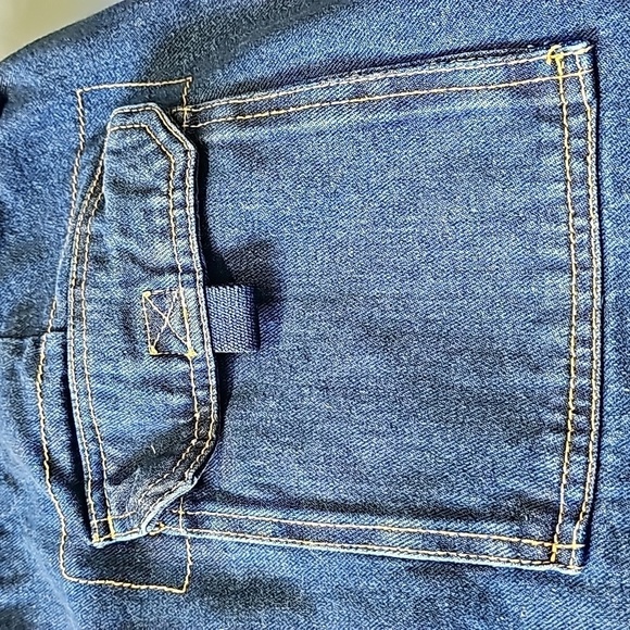 KINK SIZE, MENS dinim Shorts. Size‎ 48. Cargo style. Nice..nice pockets. - Picture 7 of 9